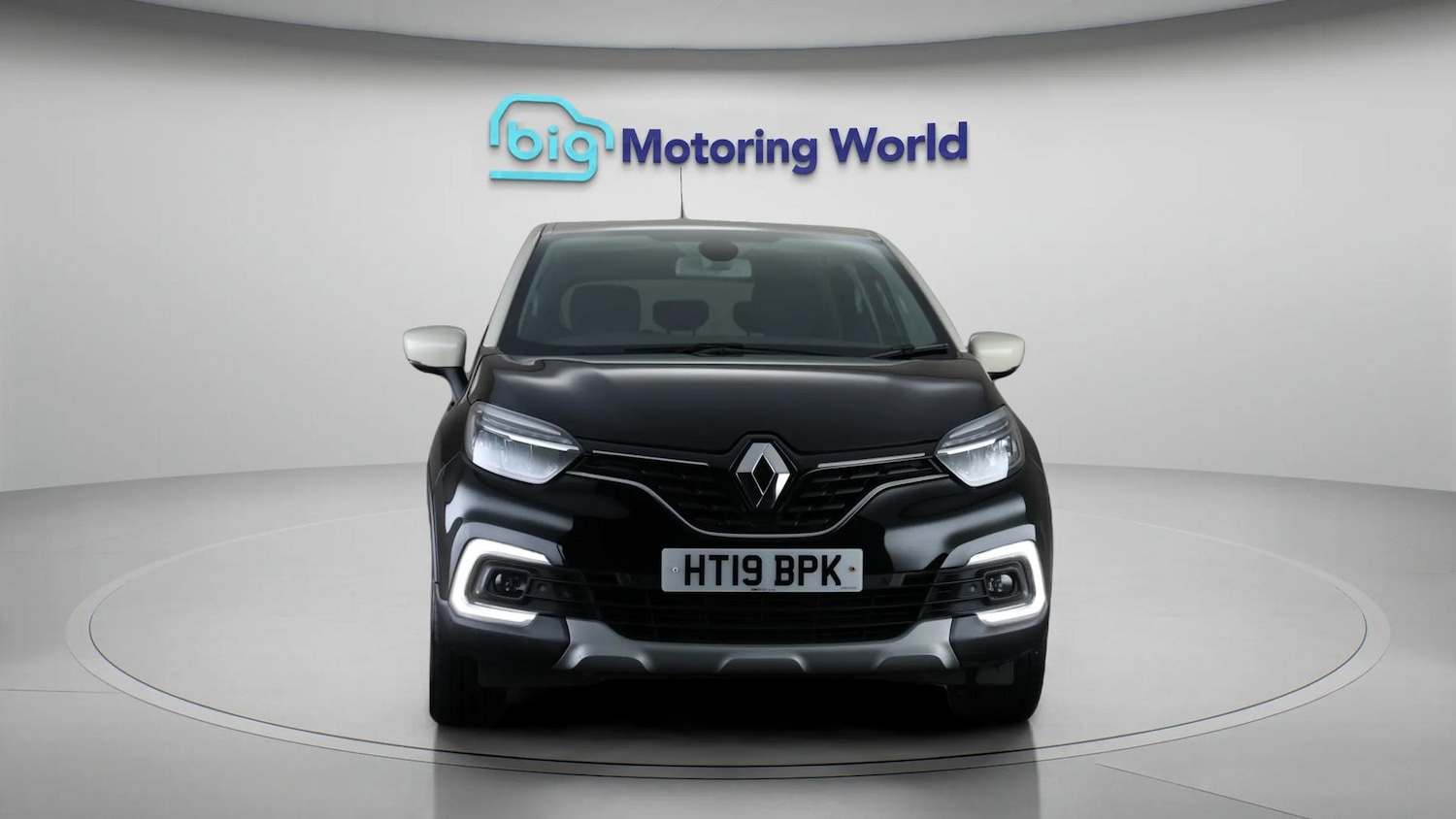 Used Renault Captur 2019 for sale - 76633596: Photo 3