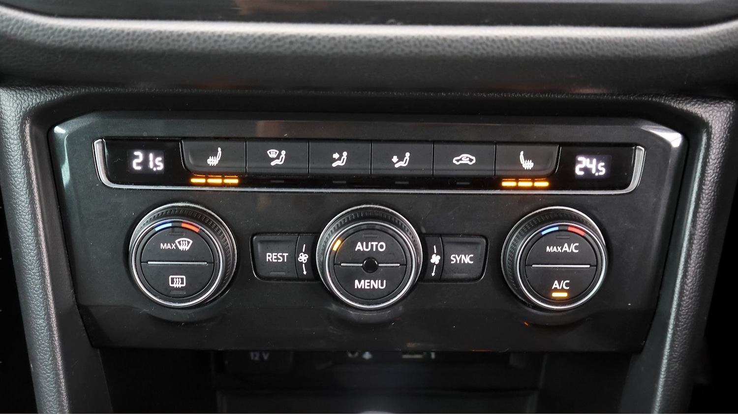 Used Volkswagen Tiguan 2017 for sale - 77891828: Photo 12