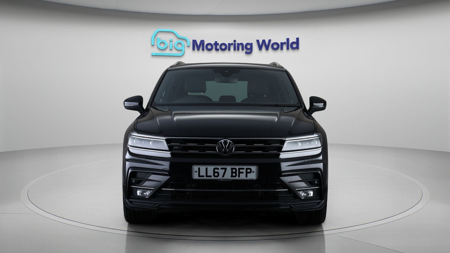 Used Volkswagen Tiguan 2017 for sale - 77891828: Photo 2