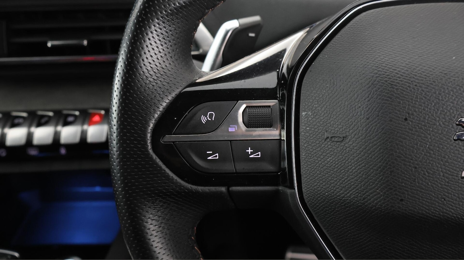 Used Peugeot 3008 2022 for sale - 76137929: Photo 38