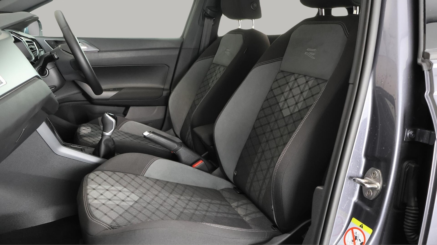 Used Volkswagen Polo 2023 for sale - 76572125: Photo 15