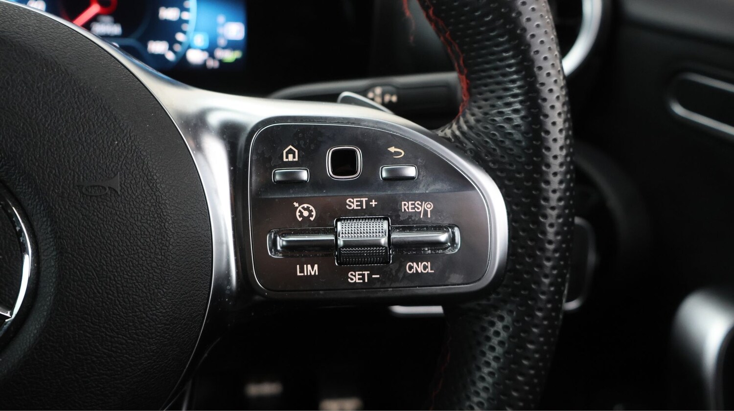 Used Mercedes-Benz A-Class for sale - 77784836: Photo 25