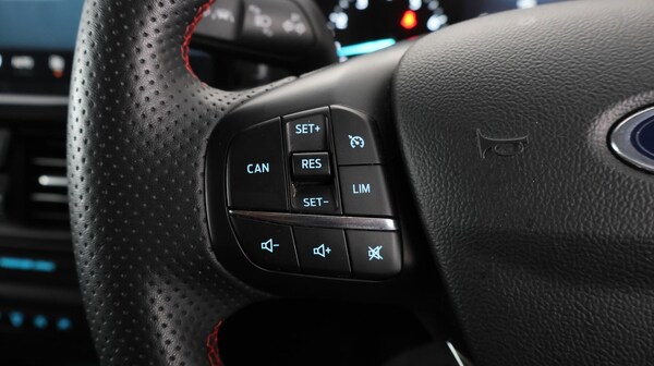 Used Ford Focus 2023 for sale - 76214654: Photo 25