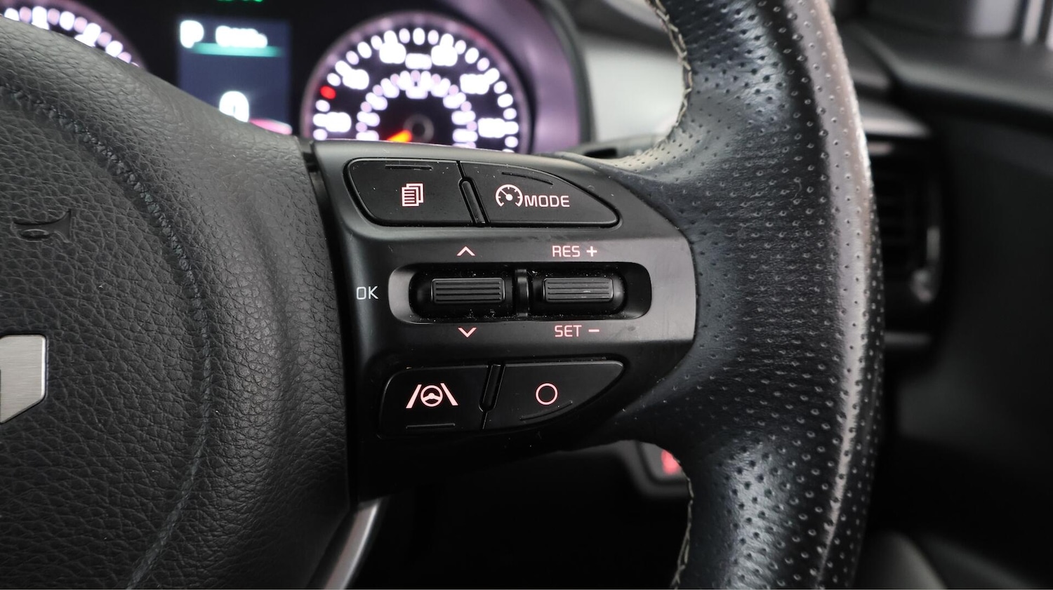 Used Kia Stonic 2021 for sale - 76752515: Photo 24