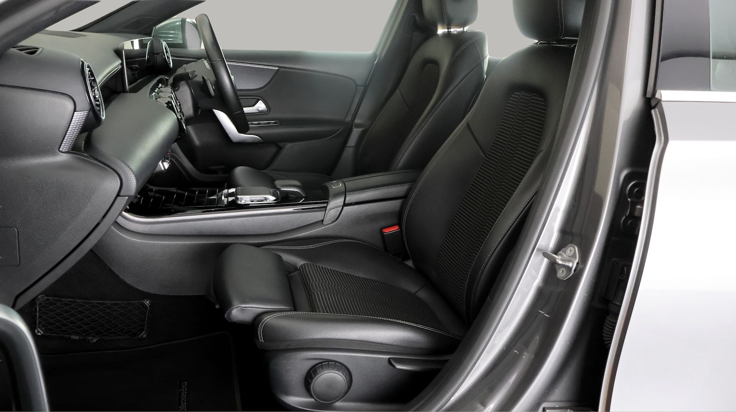 Used Mercedes-Benz A-Class 2019 for sale - 77652459: Photo 14