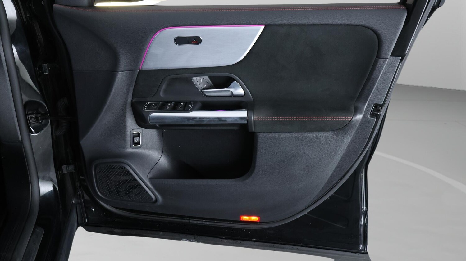 Used Mercedes-Benz EQA 2021 for sale - 76666967: Photo 16