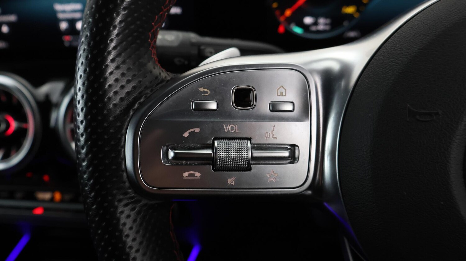 Used Mercedes-Benz EQA 2021 for sale - 76666967: Photo 25