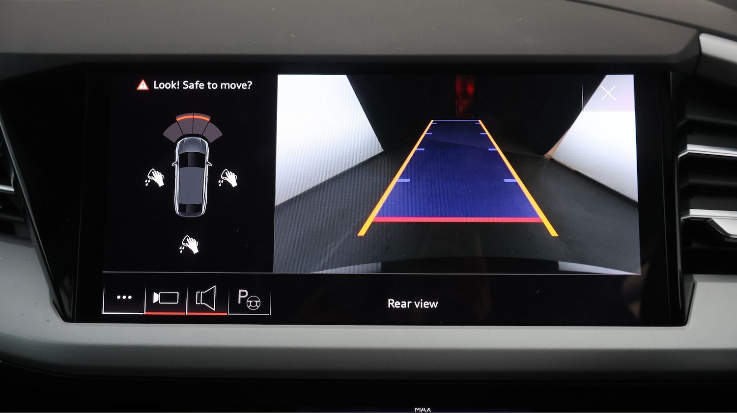 Used Audi Q4 e-tron 2023 for sale - 77804388: Photo 23