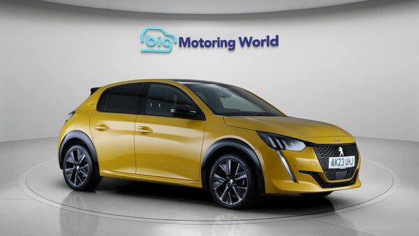 Used Peugeot 208 2023 for sale - 76295699: Photo 2