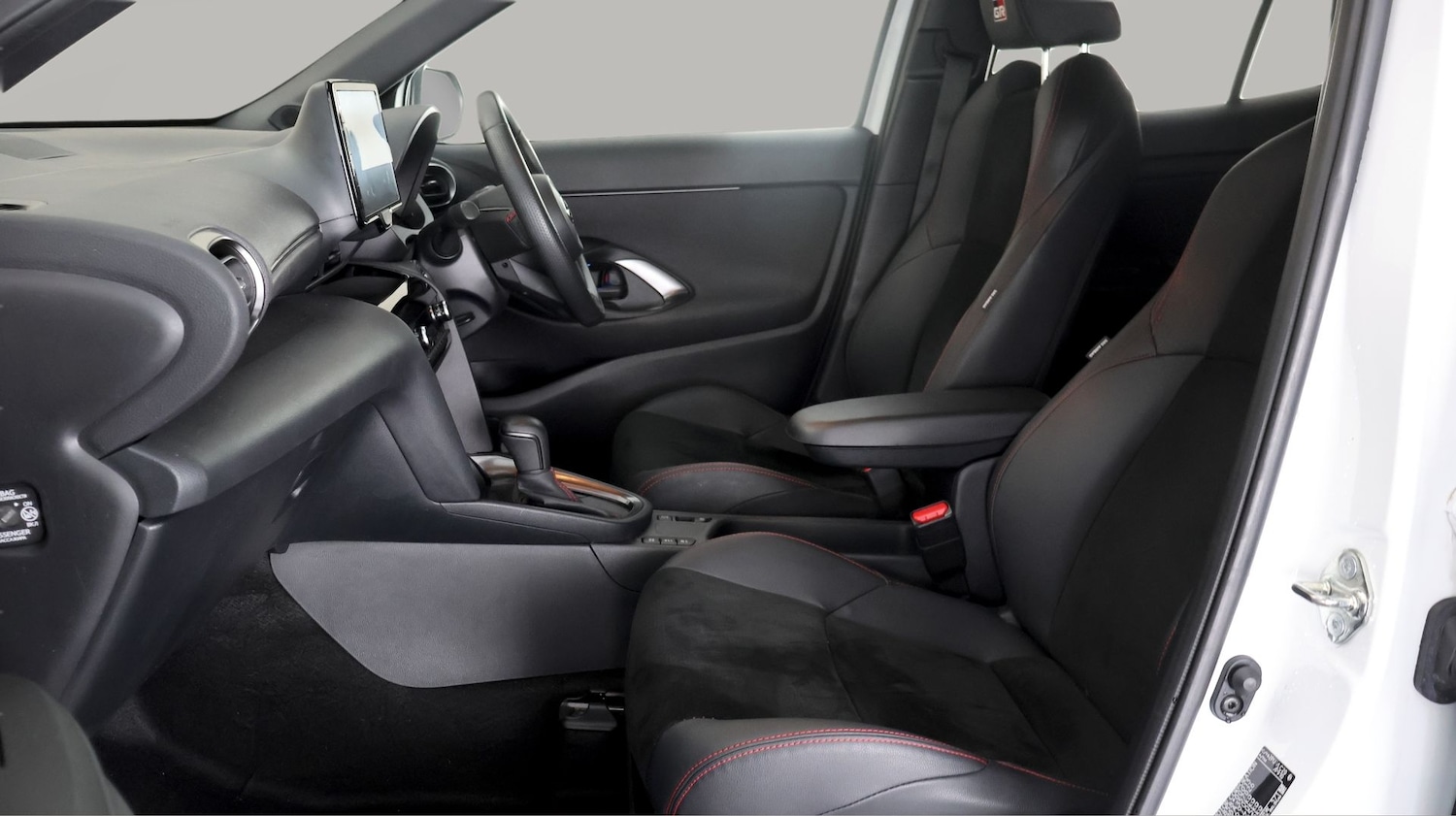 Used Toyota Yaris Cross 2024 for sale - 78073379: Photo 14