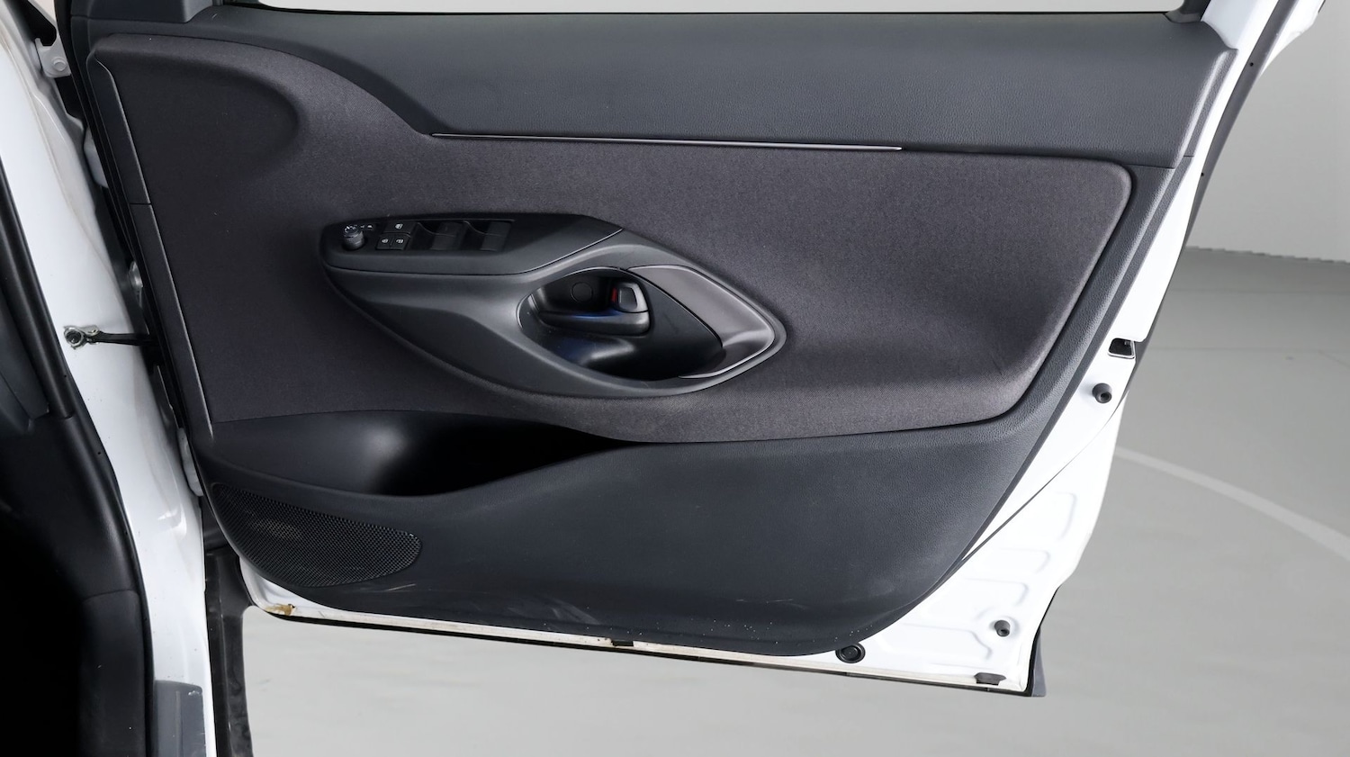 Used Toyota Yaris Cross 2024 for sale - 78073379: Photo 15