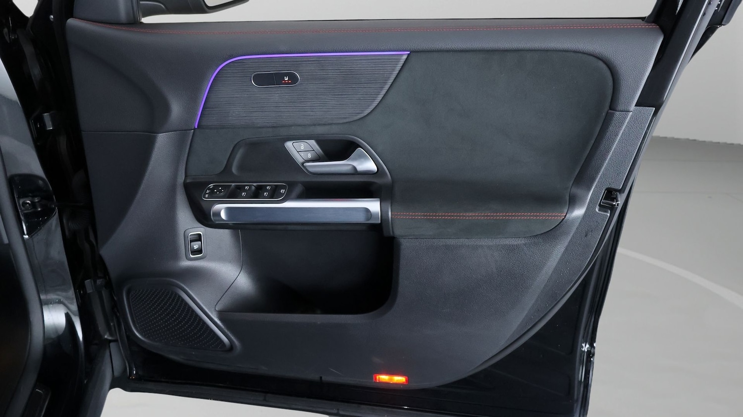 Used Mercedes-Benz EQB 2023 for sale - 77274401: Photo 15