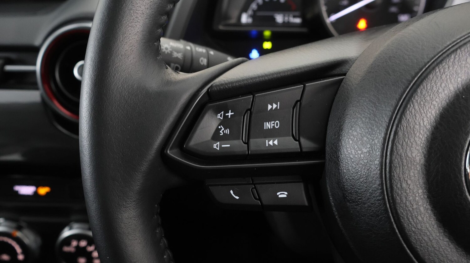 Used Mazda Mazda2 2024 for sale - 77436246: Photo 24