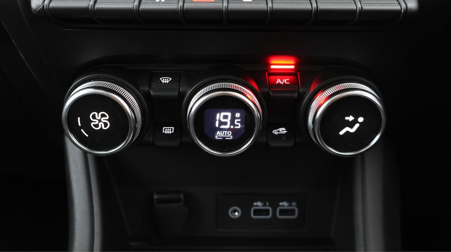 Used Renault Captur 2023 for sale - 76425223: Photo 13