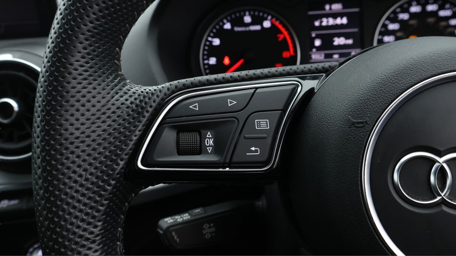 Used Audi Q2 for sale - 77541423: Photo 23