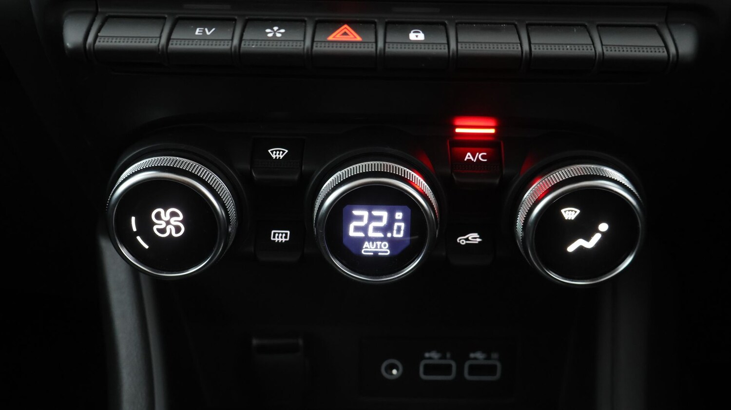 Used Renault Captur 2024 for sale - 77410796: Photo 12