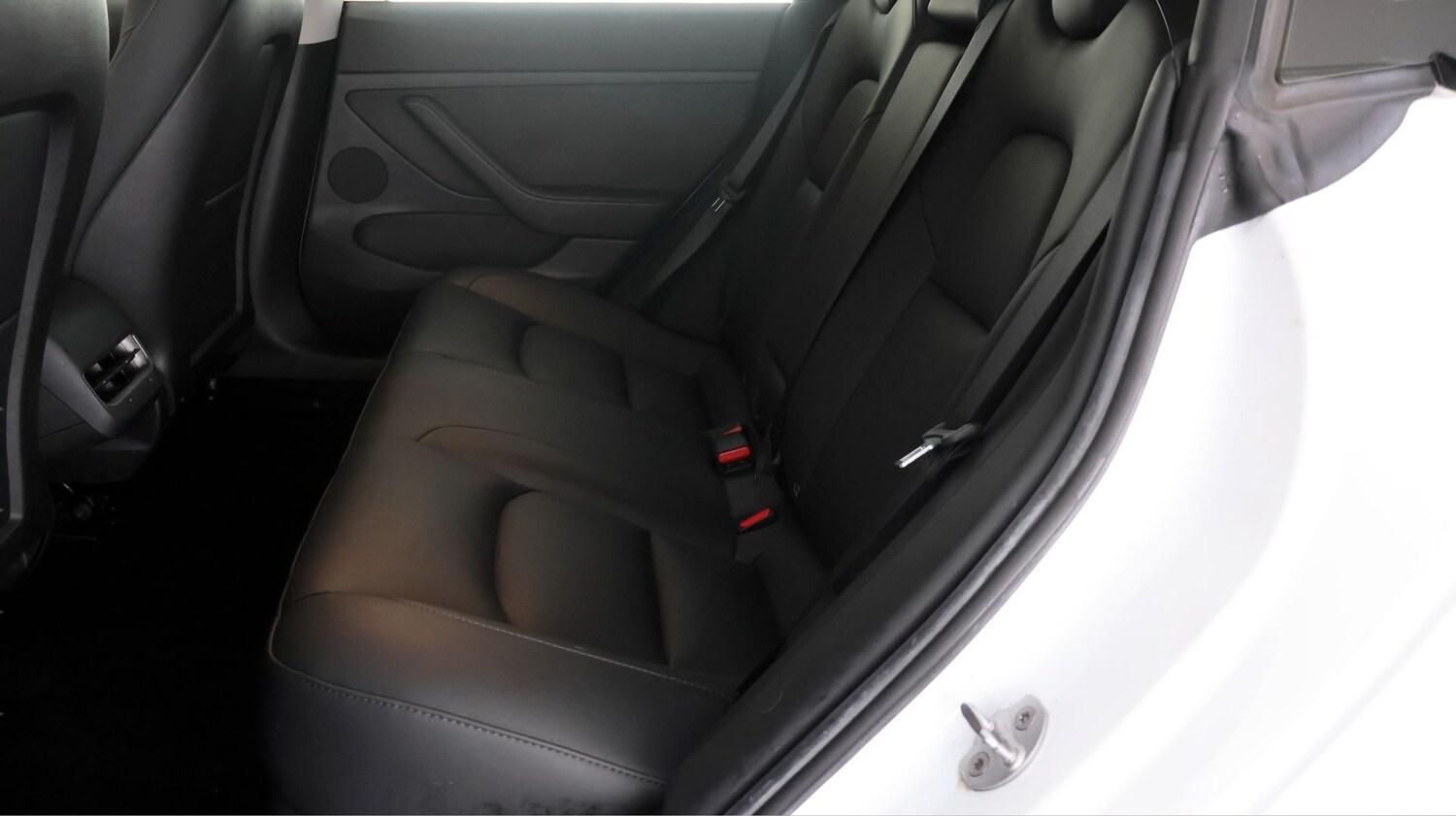 Used Tesla Model 3 2021 for sale - 77252540: Photo 16