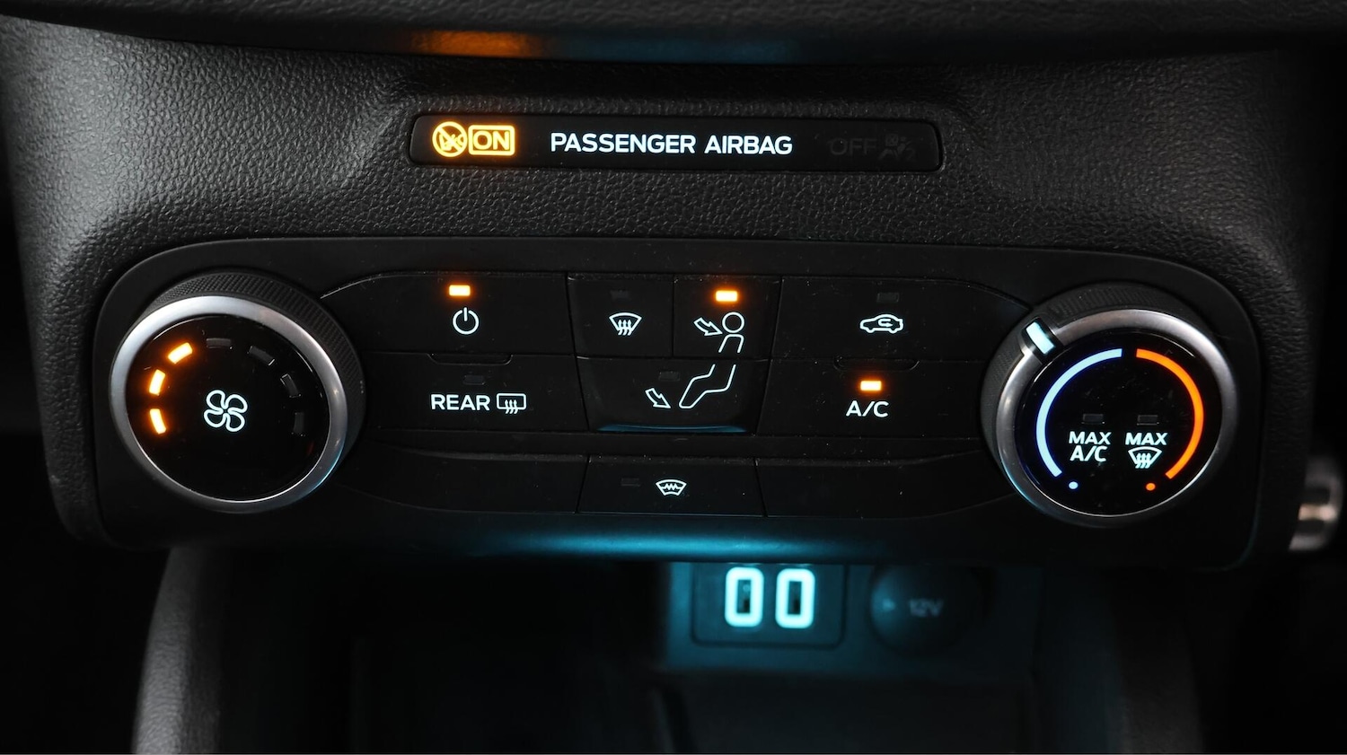 Used Ford Focus 2020 for sale - 76433007: Photo 13