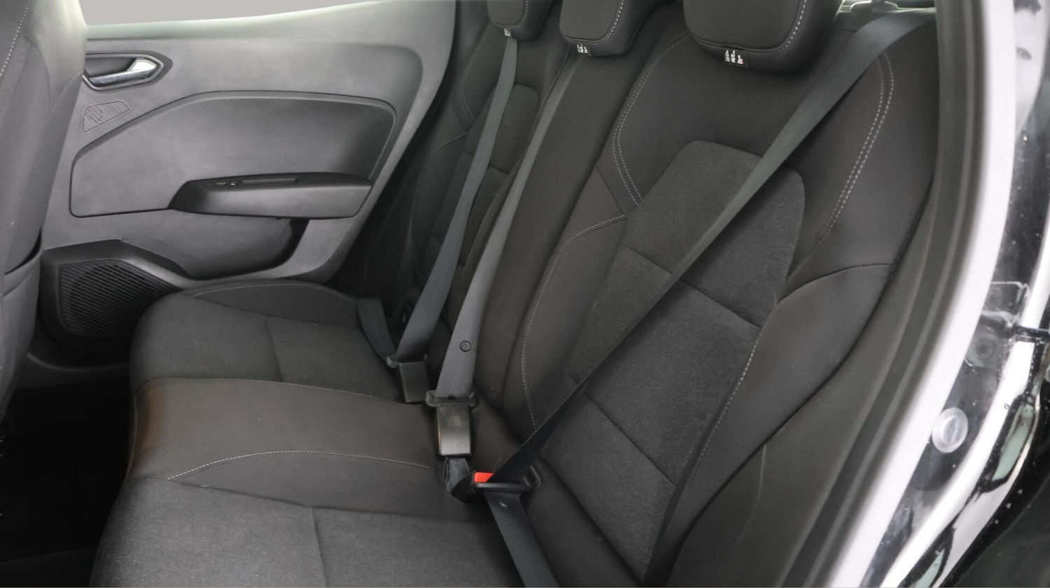 Used Renault Clio 2021 for sale - 76689595: Photo 17