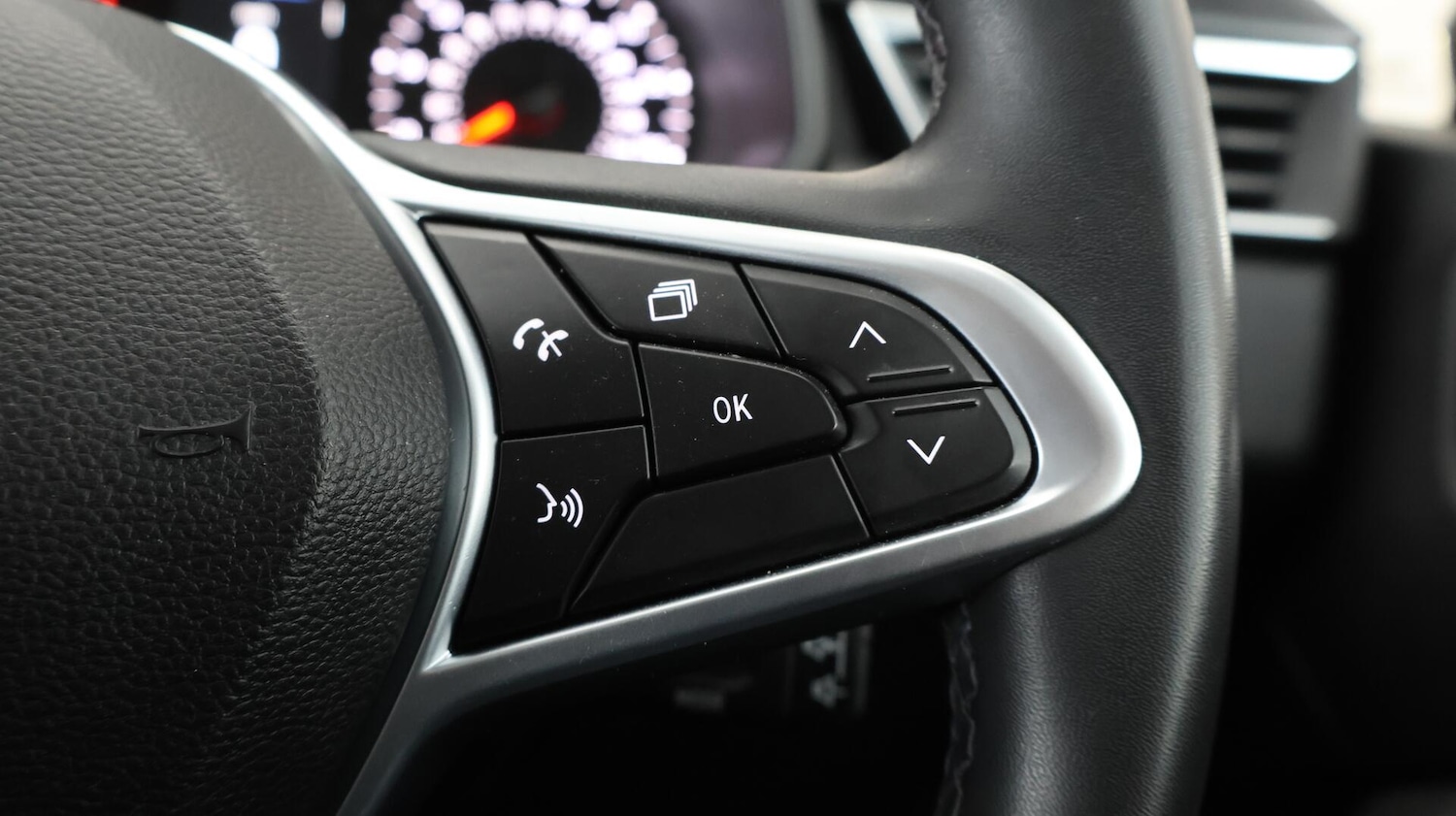 Used Renault Clio 2021 for sale - 76689595: Photo 23