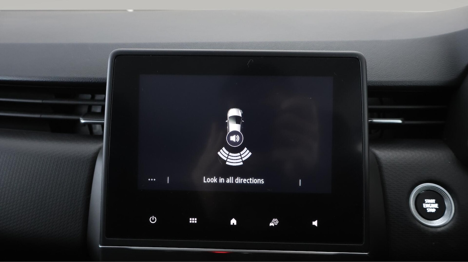 Used Renault Clio 2021 for sale - 76689595: Photo 24