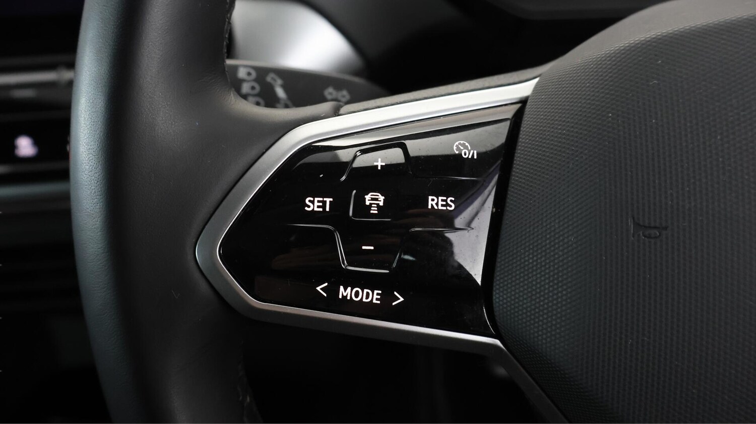 Used Volkswagen ID.4 for sale - 76727661: Photo 24