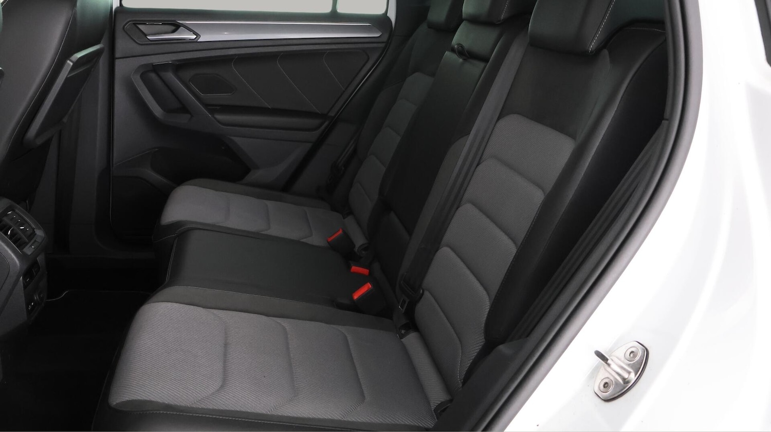 Used Volkswagen Tiguan 2018 for sale - 76380503: Photo 15