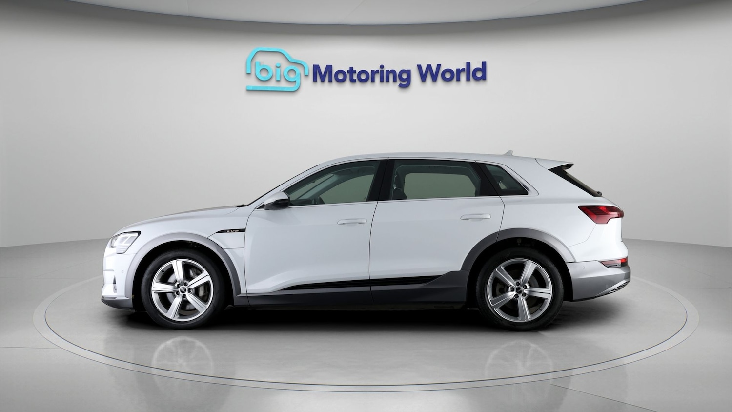 Used Audi e-tron 2021 for sale - 77461013: Photo 4