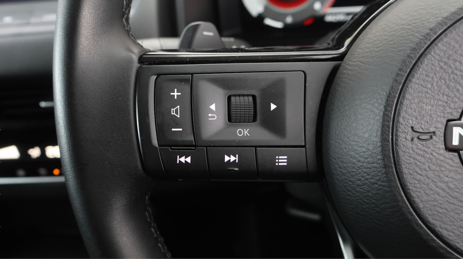 Used Nissan Qashqai 2023 for sale - 77704283: Photo 19