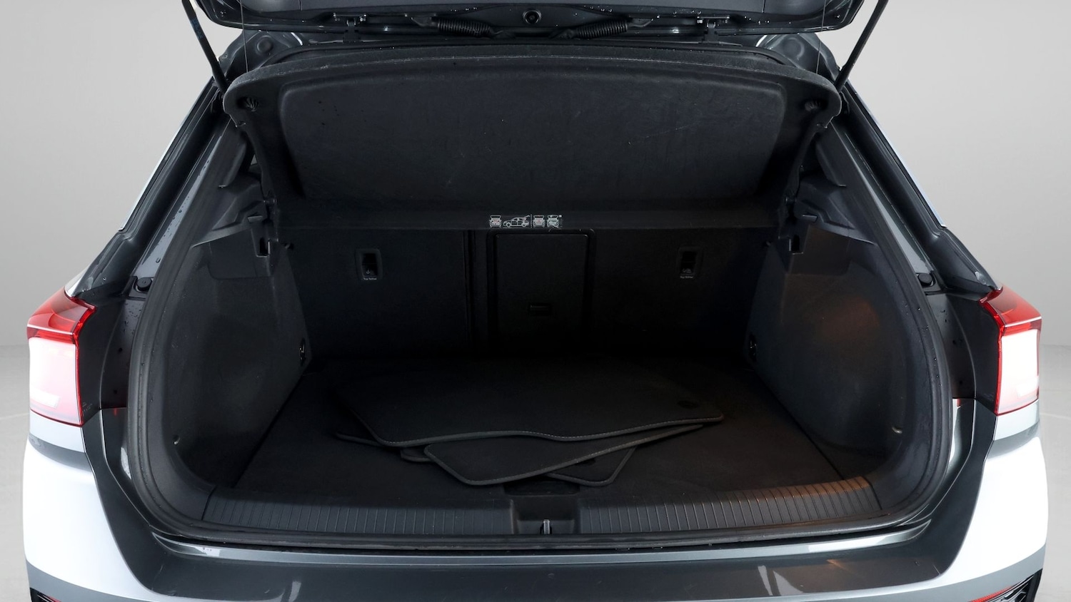 Used Volkswagen T-Roc 2020 for sale - 77610252: Photo 16