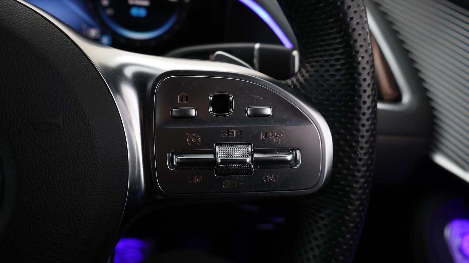 Used Mercedes-Benz EQC 2022 for sale - 76283077: Photo 26