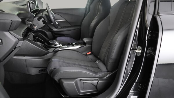 Used Peugeot 2008 2021 for sale - 76307545: Photo 15