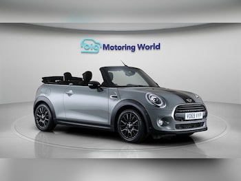 Used MINI Convertible 2019 for sale - 75298332: Photo