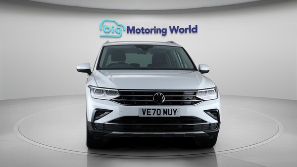 Used Volkswagen Tiguan 2020 for sale - 76072516: Photo 2
