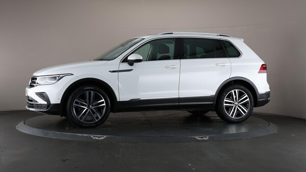Used Volkswagen Tiguan 2020 for sale - 76072516: Photo 41