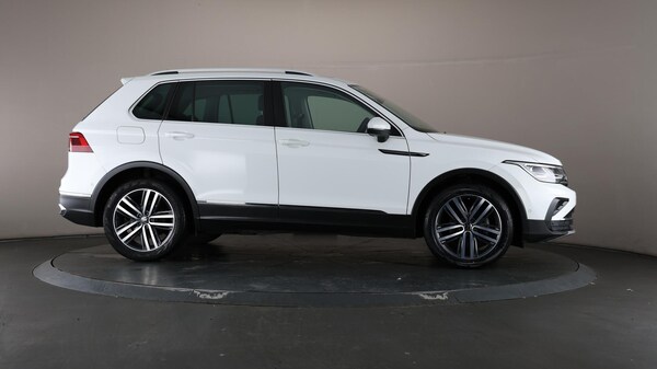 Used Volkswagen Tiguan 2020 for sale - 76072516: Photo 61
