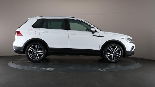 Used Volkswagen Tiguan 2020 for sale - 76072516: Photo 62