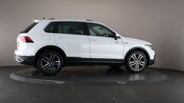 Used Volkswagen Tiguan 2020 for sale - 76072516: Photo 64