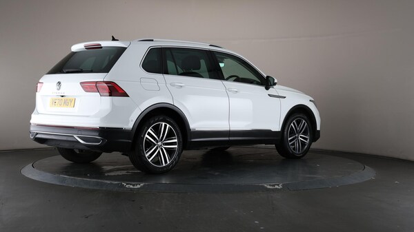 Used Volkswagen Tiguan 2020 for sale - 76072516: Photo 67
