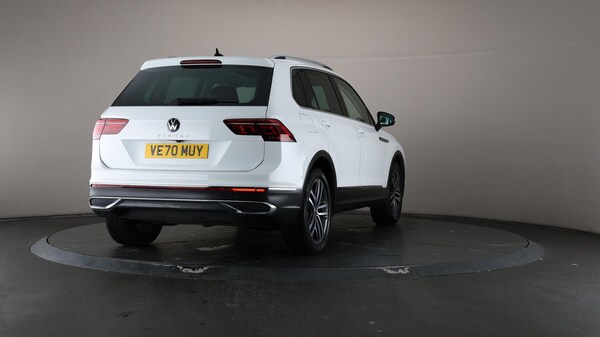 Used Volkswagen Tiguan 2020 for sale - 76072516: Photo 71