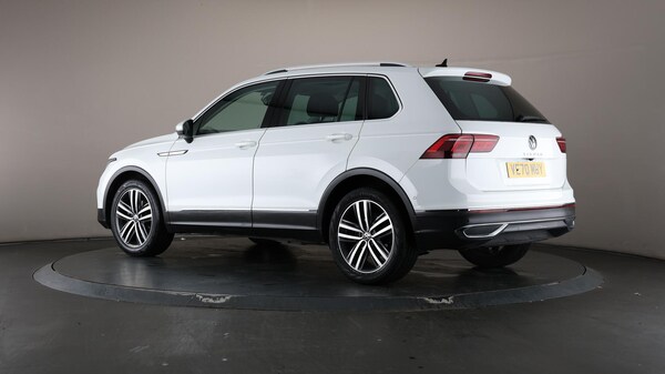 Used Volkswagen Tiguan 2020 for sale - 76072516: Photo 76