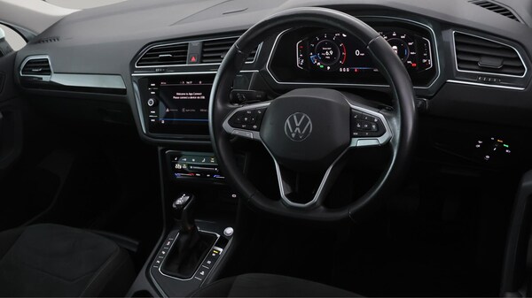 Used Volkswagen Tiguan 2020 for sale - 76072516: Photo 9