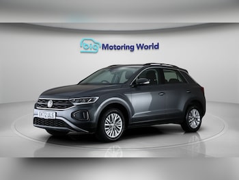 Used Volkswagen T-Roc 2022 for sale - 77417642: Photo