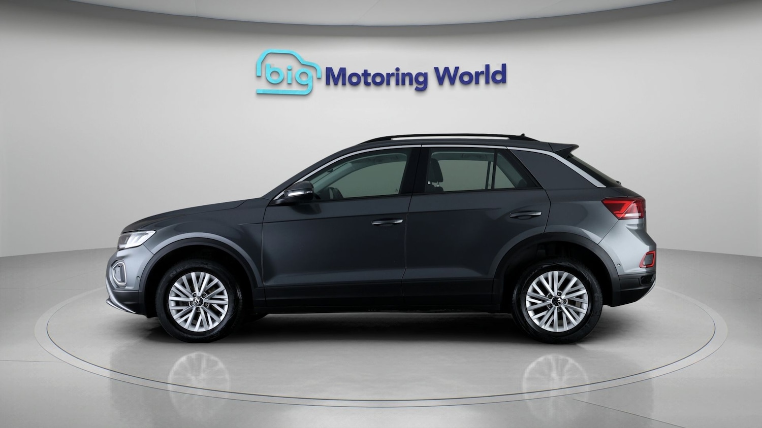 Used Volkswagen T-Roc 2022 for sale - 77417642: Photo 4