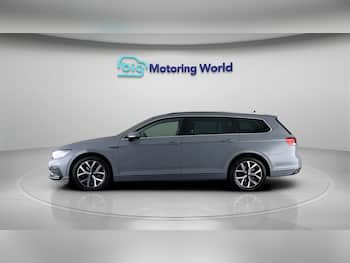 Used Volkswagen Passat 2023 for sale - 79813989: Photo