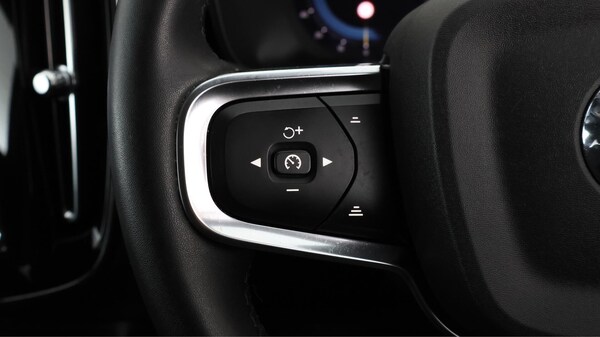 Used Volvo XC40 2022 for sale - 76306169: Photo 24