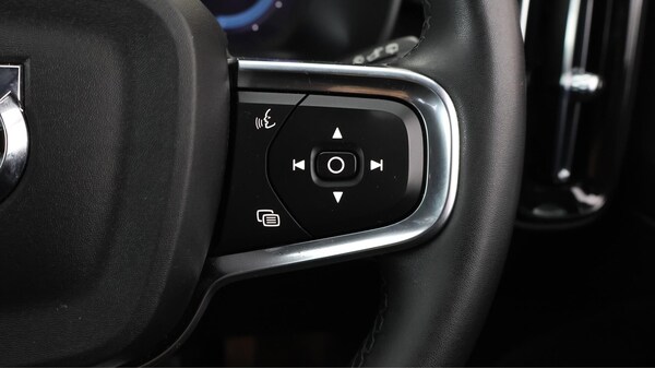 Used Volvo XC40 2022 for sale - 76306169: Photo 25