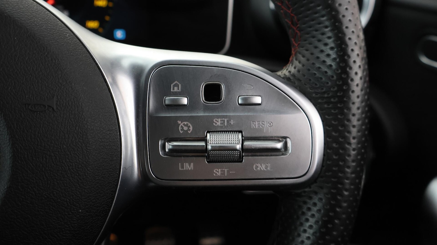 Used Mercedes-Benz A-Class 2020 for sale - 76440876: Photo 25