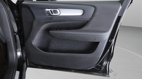 Used Volvo XC40 2022 for sale - 75432088: Photo 15