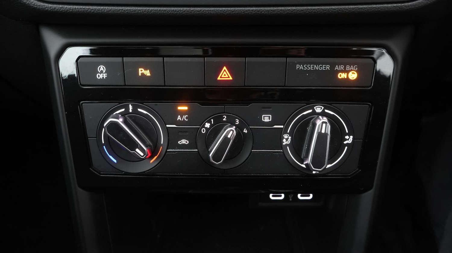 Used Volkswagen T-Cross 2022 for sale - 77289323: Photo 11